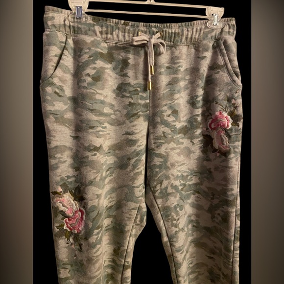 Life worx by Gloria Vanderbilt Joggers camo print Womens size XL - Picture 4 of 7
